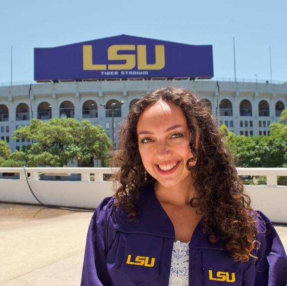 Meet your Posher, Senea - Picture 1 of 1